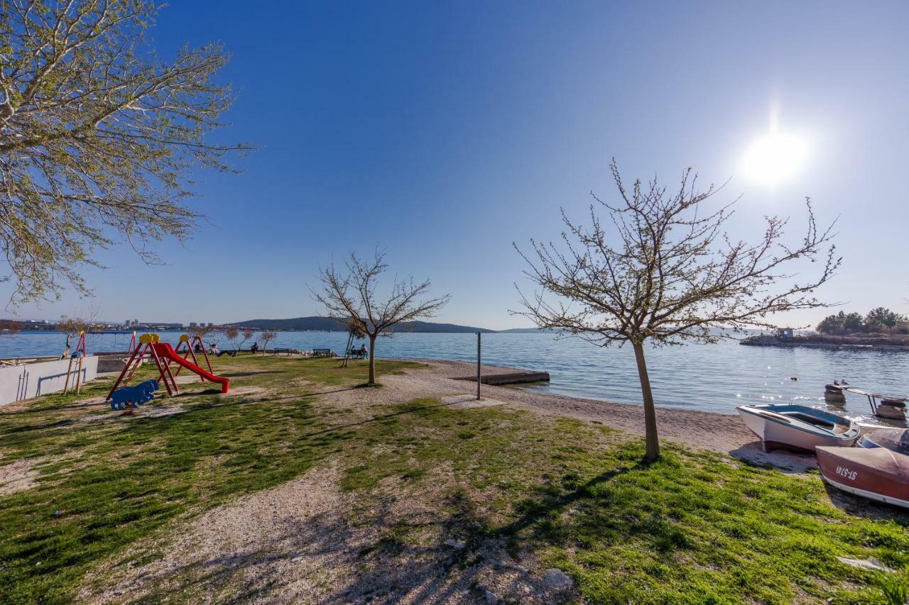 Apartman Ankica Kaštela Exteriör bild